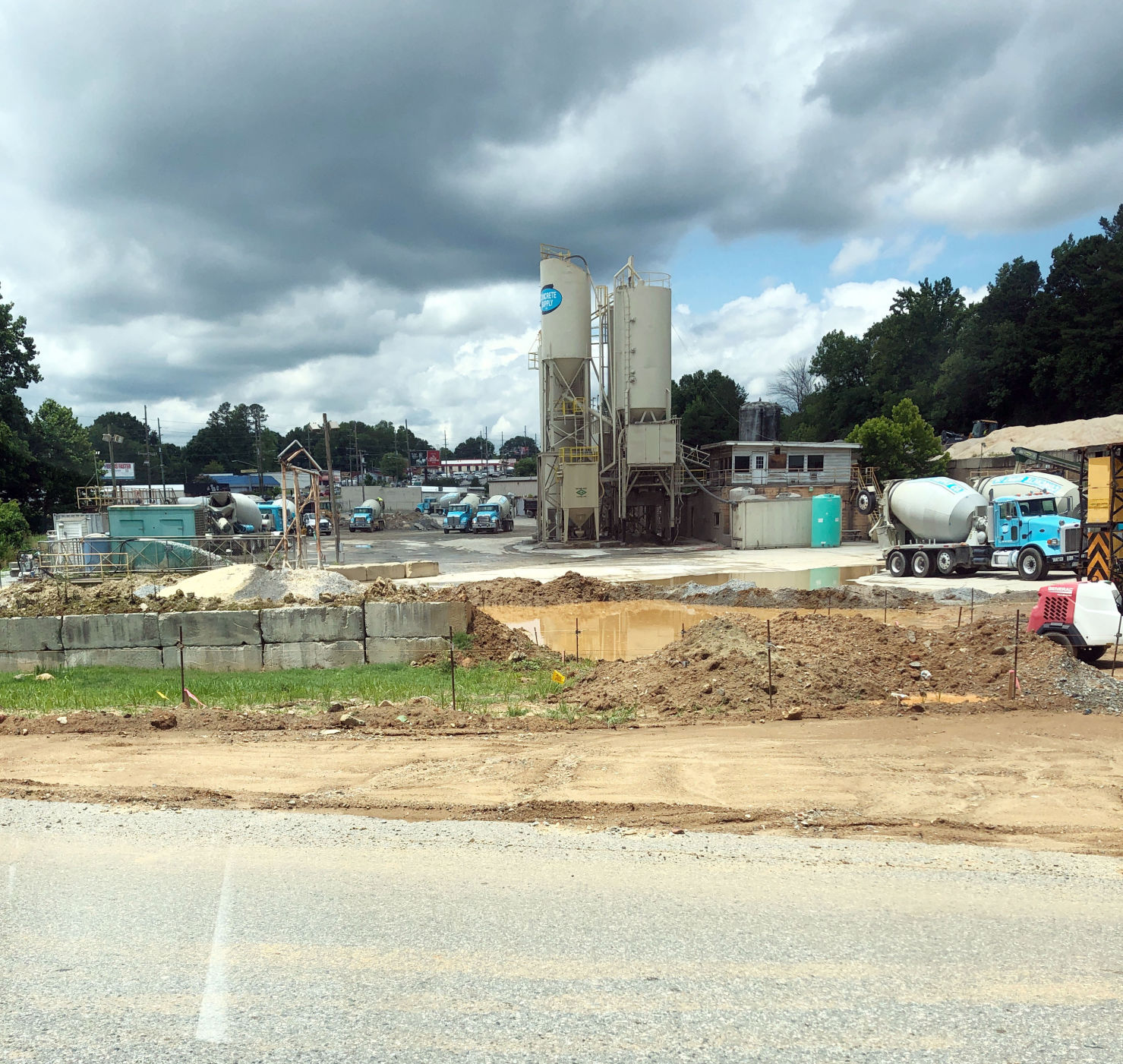Concrete plant